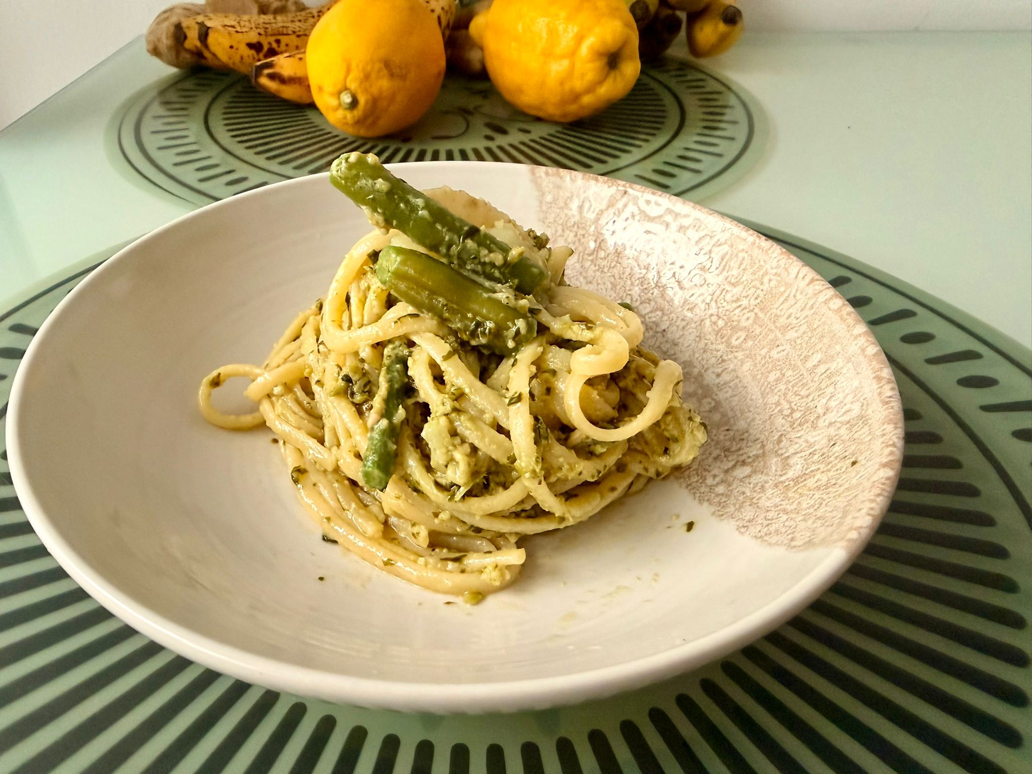 Linguine al pesto, as Italians eat it