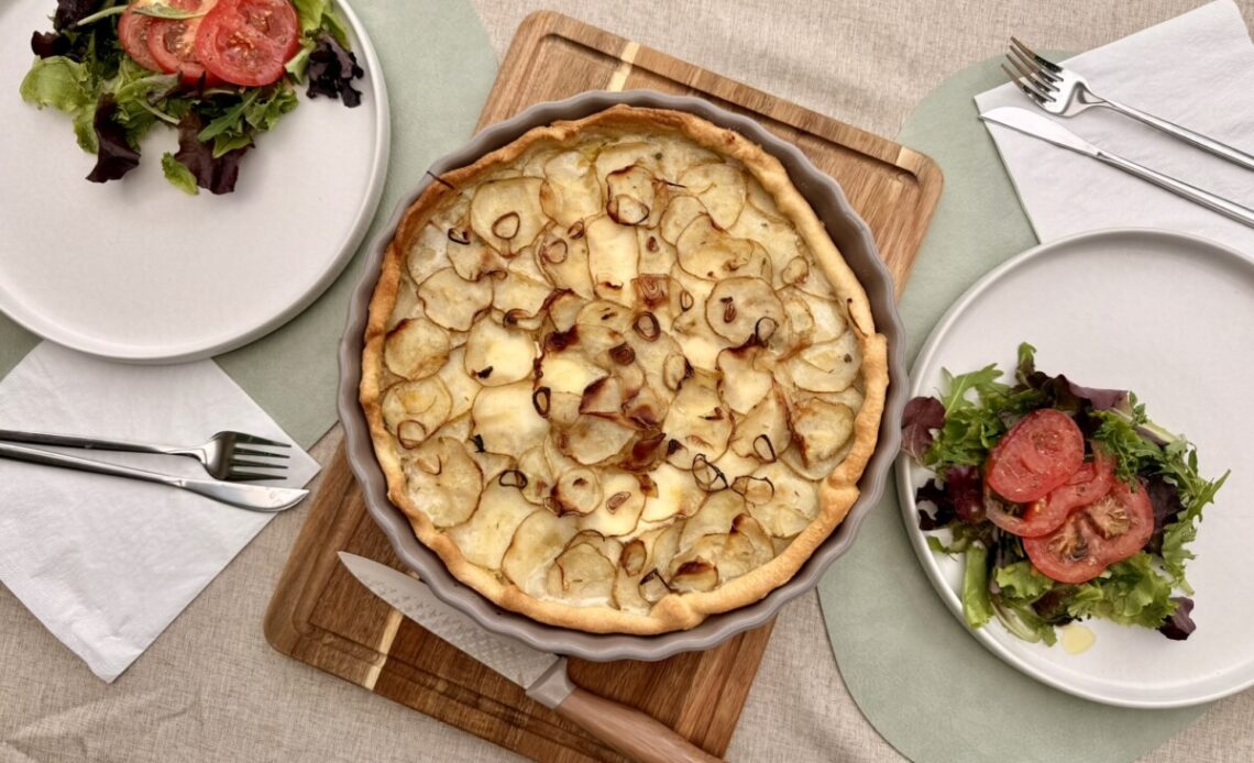 Leek and potato pie