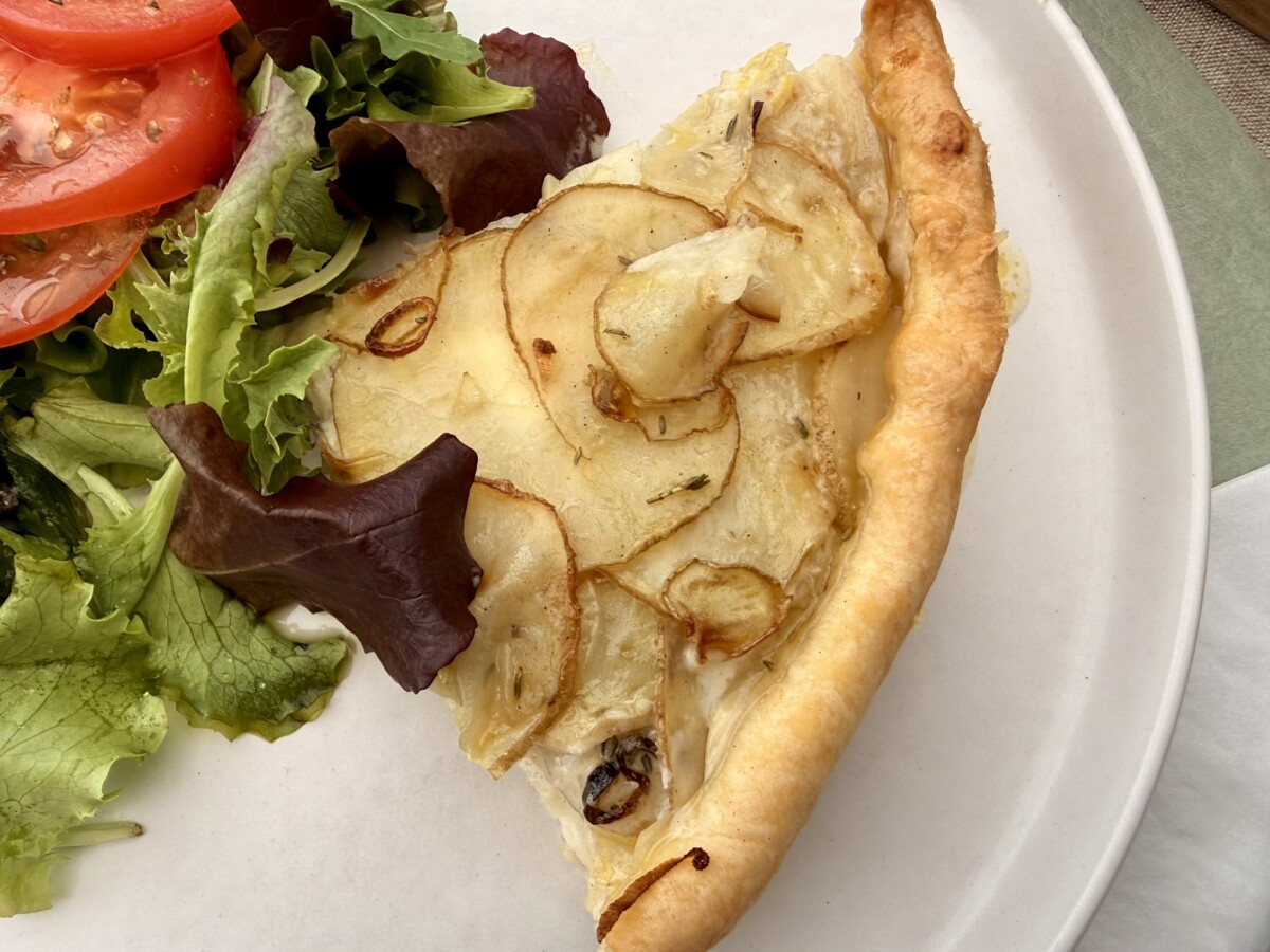 Leek and potato pie