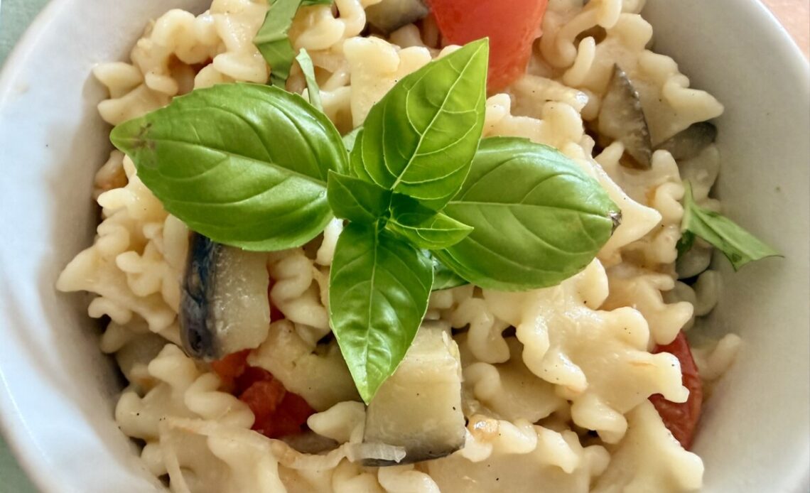 Pasta with aubergines