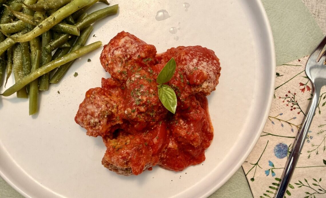 Plant-based balls in tomato sauce