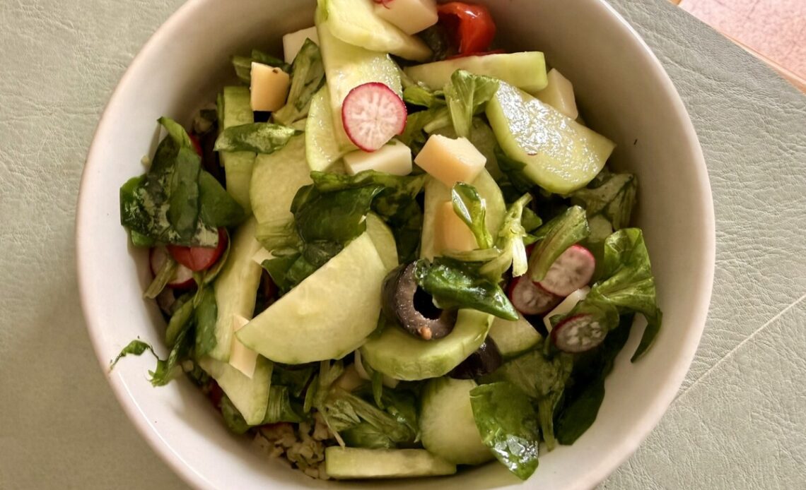 Bulgur green salad - Layered