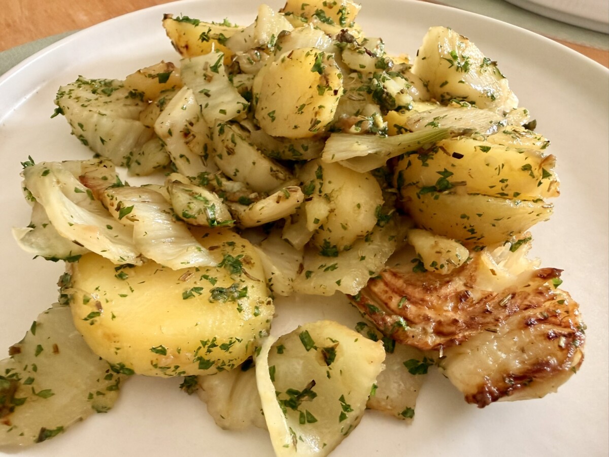 Pan-roasted fennel and potatoes