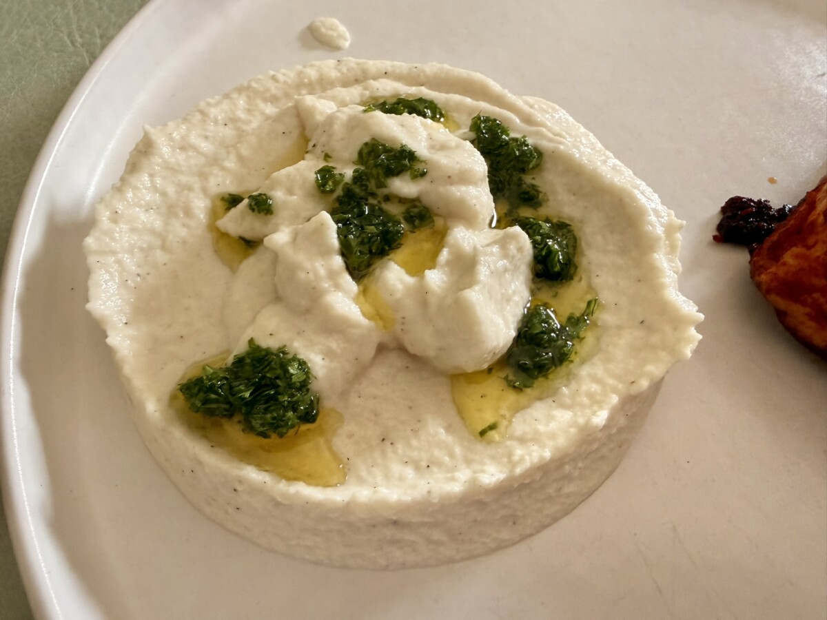 Black radish purée